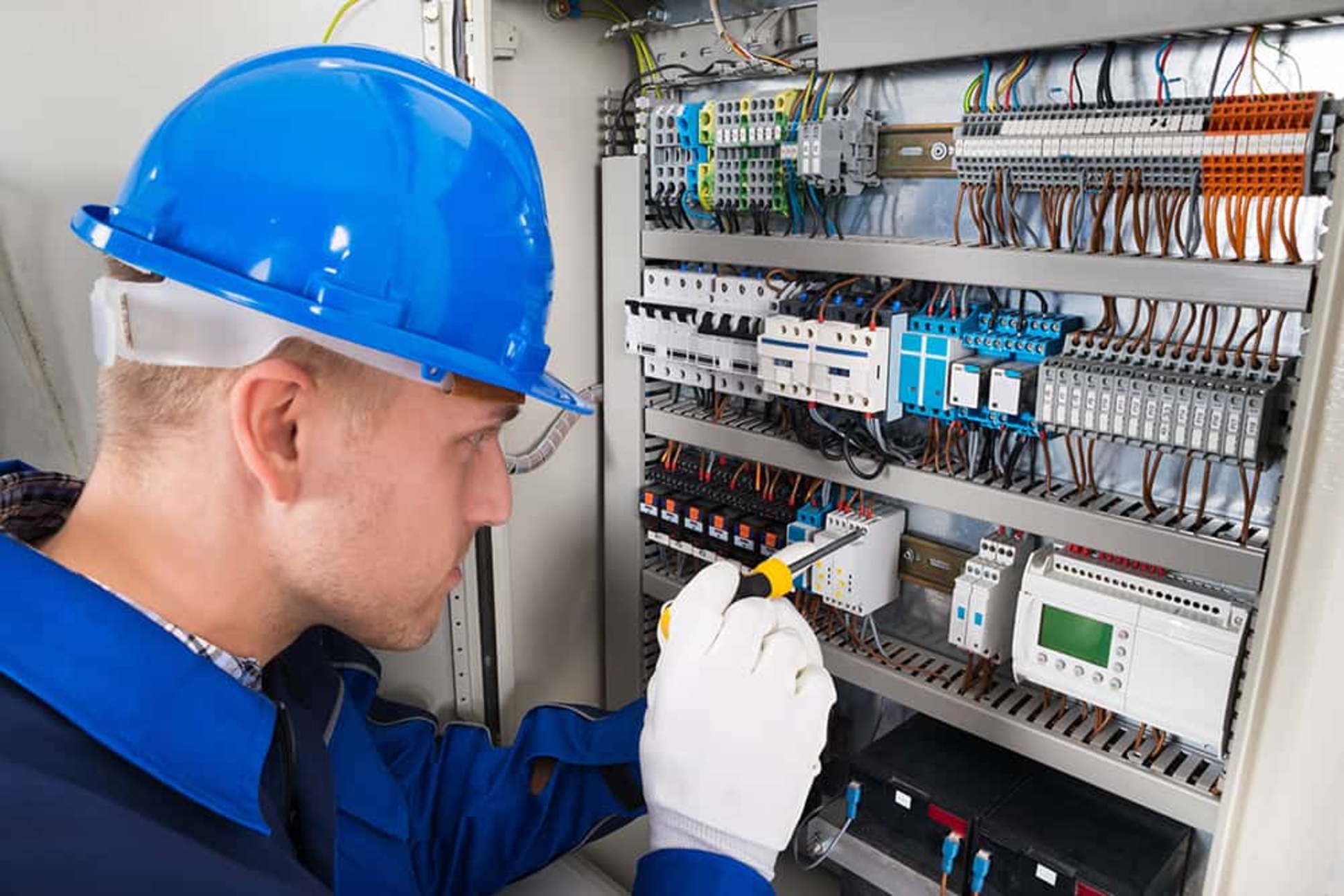 Elektroniker für Energie- und Gebäudetechnik (m/w/d) bei Heine Elektrotechnik GmbH in Oyten