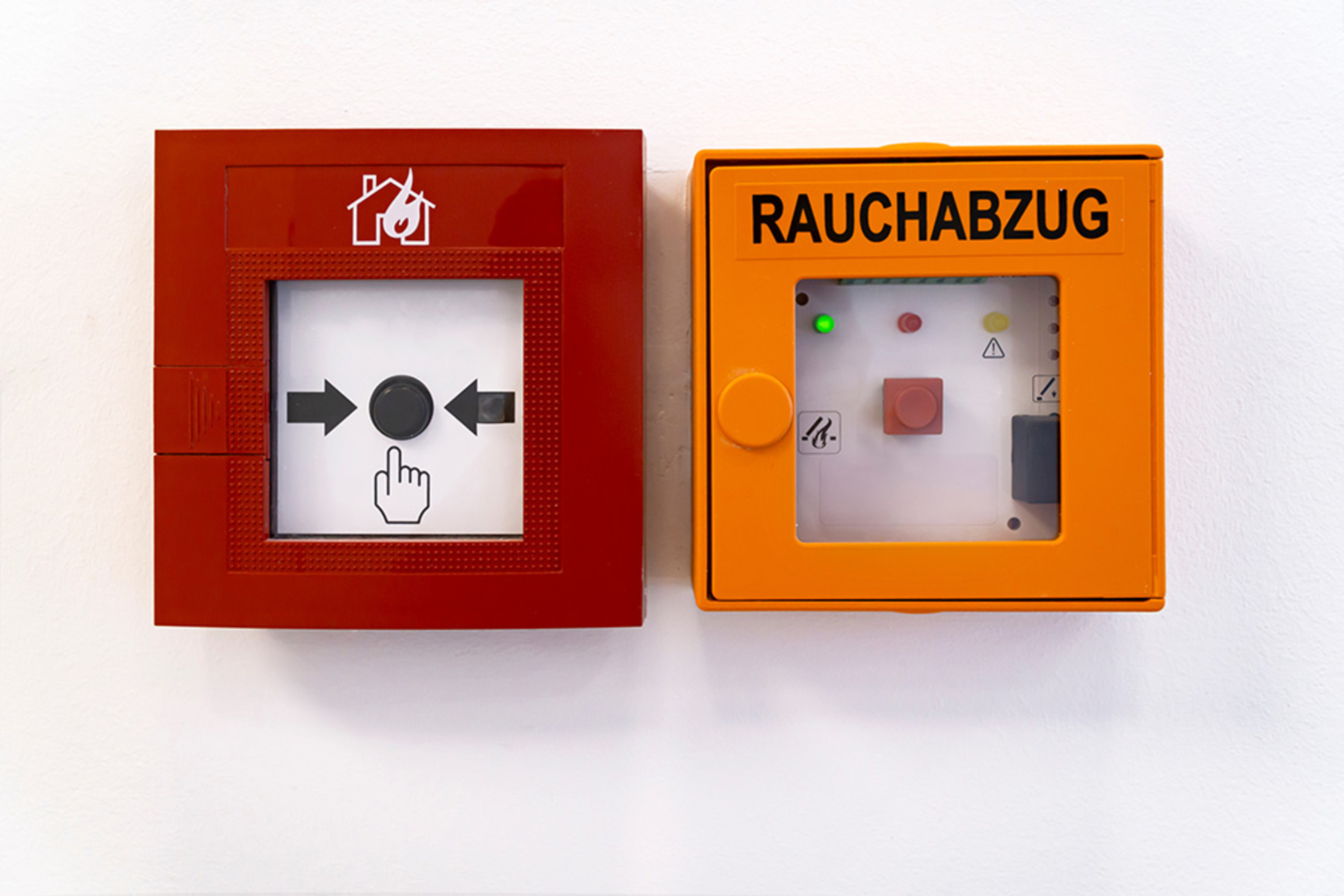 Rauchwärme­abzug bei Heine Elektrotechnik GmbH in Oyten