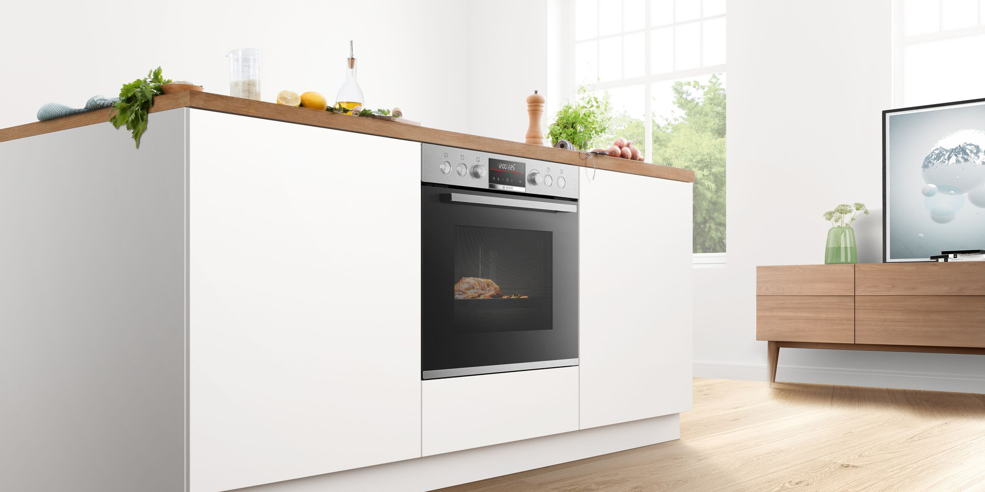 Backöfen und Herdsets bei Heine Elektrotechnik GmbH in Oyten